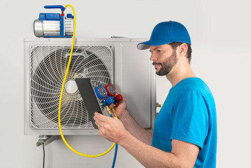 You are currently viewing The Advantages of Annual Air Conditioning Maintenance in Fort Myers, FL