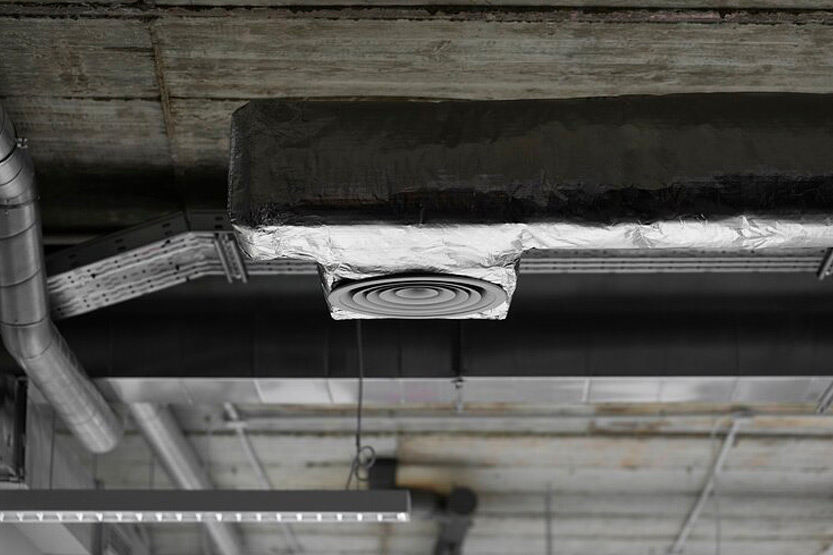 You are currently viewing Hidden Hazards: Uncovering the Causes of Mold Infestation in Air Ducts and Its Perilous Impact on Indoor Air Quality